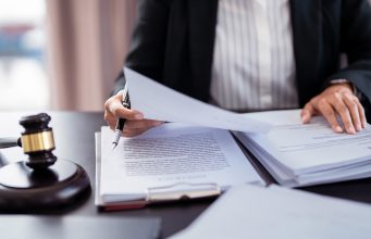 Πού βρίσκονται πραγματικά τα χρήματα σου όταν είναι σε λογαριασμό παιχνιδιού